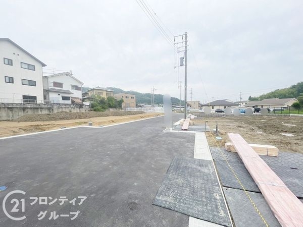 生駒郡平群町大字下垣内　新築一戸建て　第５　６号棟