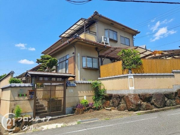 生駒郡斑鳩町龍田北１丁目　中古一戸建て