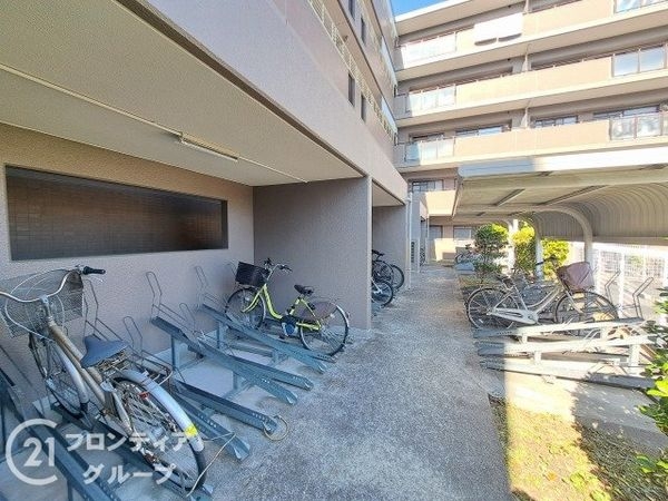 ロイヤルヒルズ富雄Ｊ棟　中古マンション
