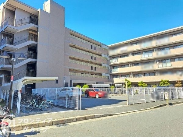 ロイヤルヒルズ富雄Ｊ棟　中古マンション