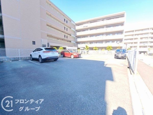 ロイヤルヒルズ富雄Ｊ棟　中古マンション