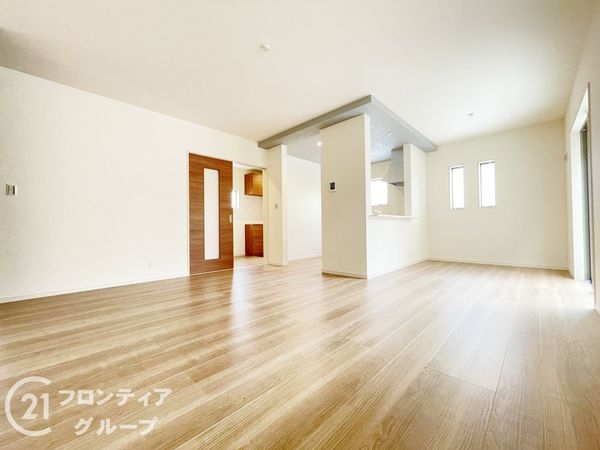 北葛城郡広陵町大字三吉　新築一戸建て　９期　３号棟