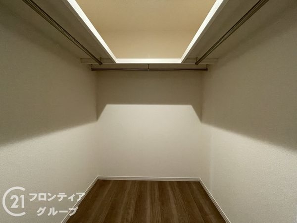 北葛城郡広陵町大字三吉　新築一戸建て　９期　１号棟