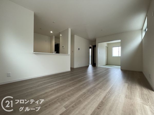 北葛城郡広陵町大字三吉　新築一戸建て　９期　１号棟