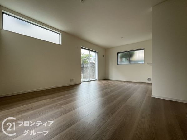 北葛城郡広陵町大字三吉　新築一戸建て　９期　１号棟