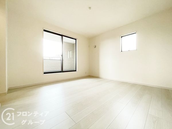 北葛城郡広陵町大字三吉　新築一戸建て　９期　２号棟