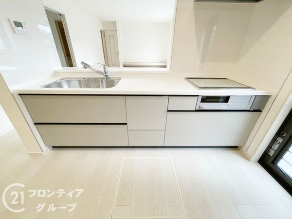 北葛城郡広陵町大字三吉　新築一戸建て　９期　２号棟
