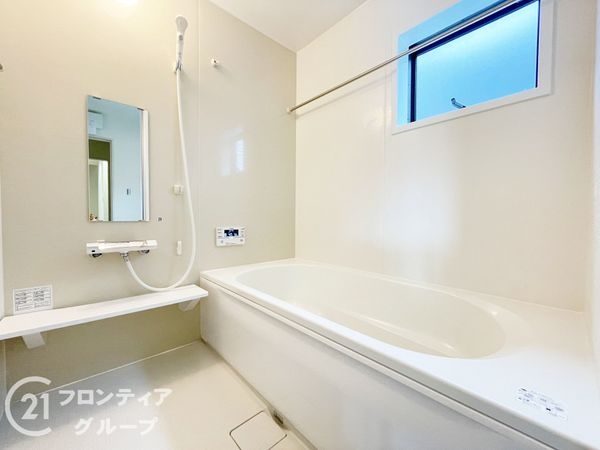 北葛城郡広陵町大字三吉　新築一戸建て　９期　２号棟