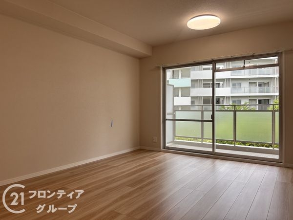 ローレルスクエア木津川台第２期１１番館　中古マンション