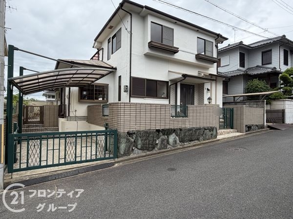 奈良市富雄川西1丁目 中古一戸建て
