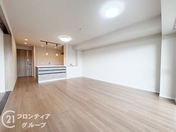 サンロイヤル新田辺アカデミア２号館　中古マンション