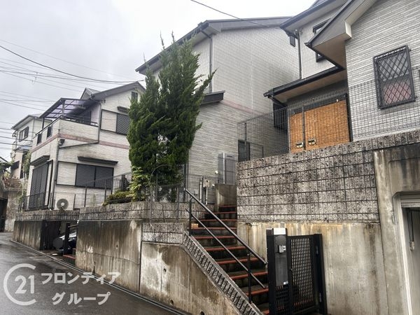 京田辺市薪西山の中古一戸建て