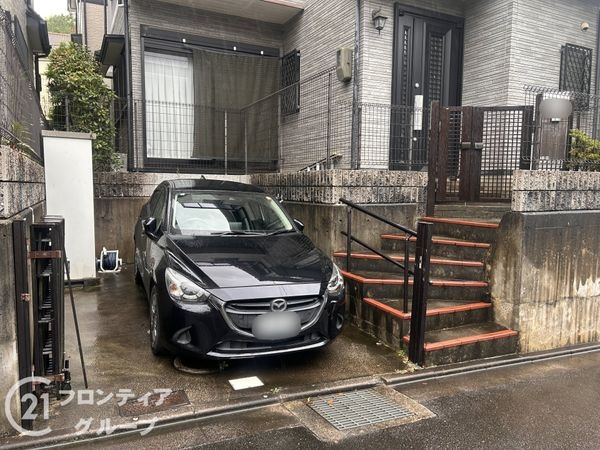 京田辺市薪西山　中古一戸建て