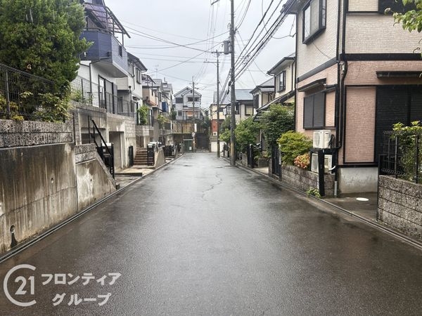 京田辺市薪西山　中古一戸建て