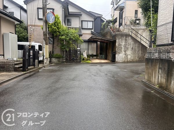 京田辺市薪西山の中古一戸建て