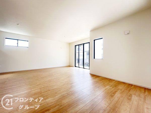 奈良市若葉台２丁目　新築一戸建て　２期　全１区画