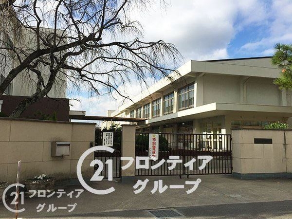 奈良市法蓮町　新築一戸建て　１期　２号棟(奈良市立佐保小学校)