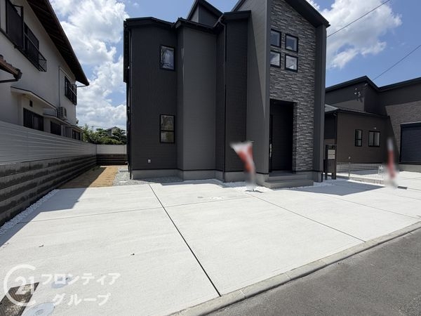 奈良市法蓮町　新築一戸建て　１期　２号棟