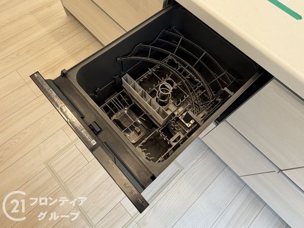奈良市法蓮町　新築一戸建て　１期　２号棟
