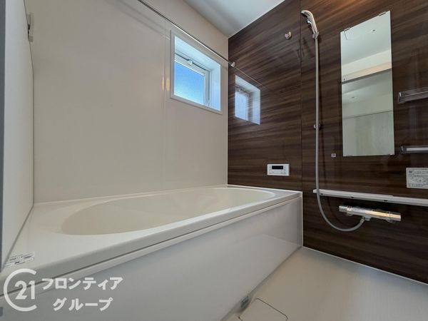 奈良市法蓮町　新築一戸建て　１期　２号棟