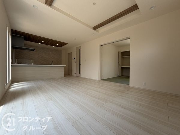 奈良市法蓮町　新築一戸建て　１期　２号棟