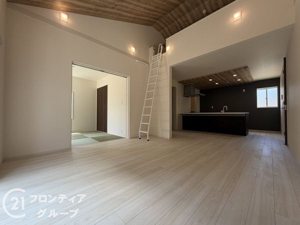 奈良市法蓮町　新築一戸建て　１期　１号棟