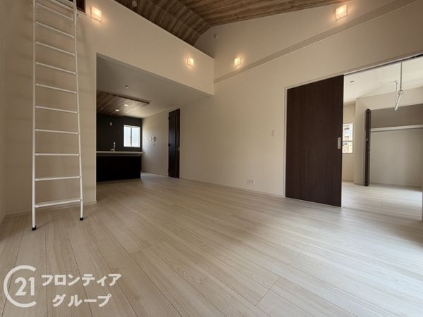 奈良市法蓮町　新築一戸建て　１期　１号棟