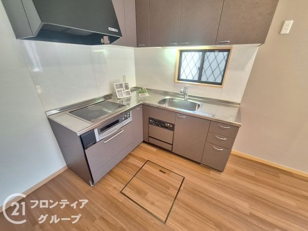 天理市西長柄町　中古一戸建て