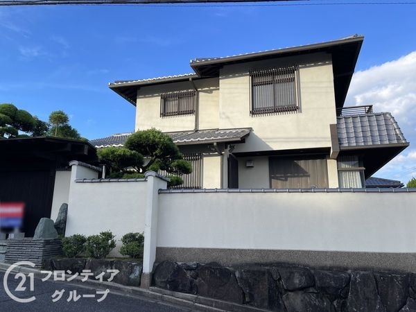 奈良市登美ヶ丘1丁目 中古一戸建て