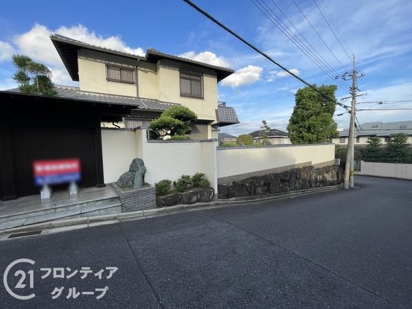 奈良市登美ヶ丘１丁目の中古一戸建て