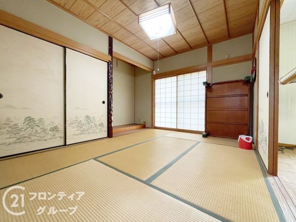 橿原市白橿町１丁目の中古一戸建て