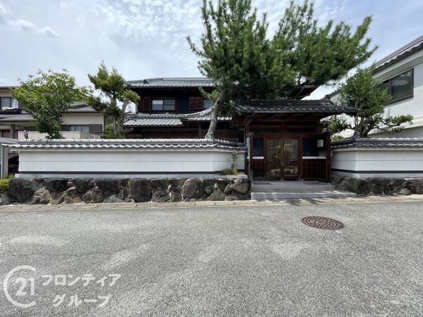 生駒郡三郷町立野南２丁目の中古一戸建て