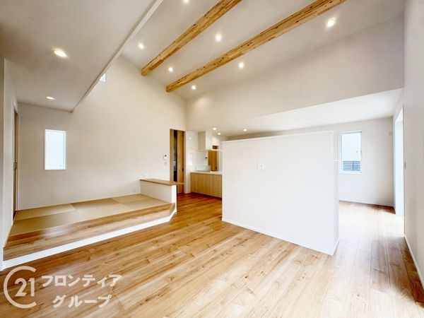 北葛城郡広陵町大字三吉　新築一戸建て　２１期　２２号地