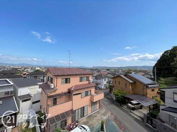 京田辺市薪山垣外の中古一戸建て