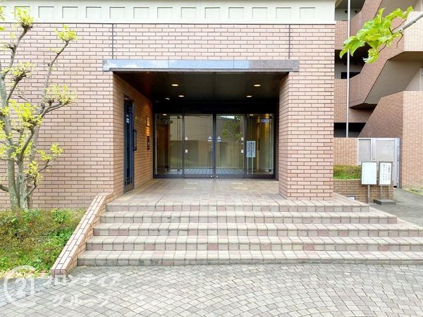 京阪東ローズタウン・ファインガーデンあゆみヶ丘Ｂ棟　中古マ…
