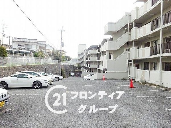 メゾンドール・クラヴィエ生駒Ａ　中古マンション