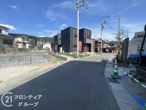生駒郡平群町吉新３丁目　新築一戸建て　３期　２号棟