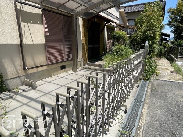 奈良市西大寺宝ヶ丘の中古一戸建て