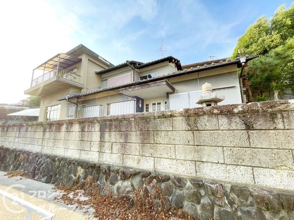 奈良市富雄北３丁目の中古一戸建て