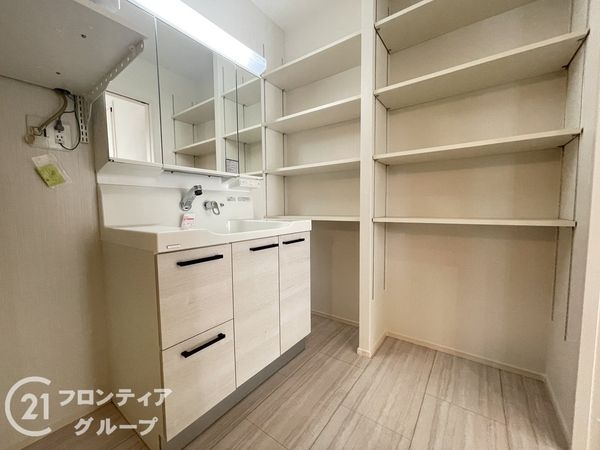 奈良市法蓮町　新築一戸建て　第１　１号棟