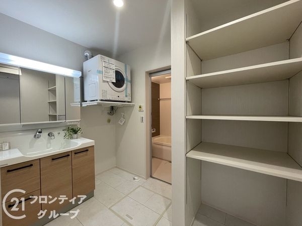 奈良市法蓮町　新築一戸建て　第１　２号棟