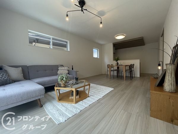 奈良市法蓮町　新築一戸建て　第１　２号棟