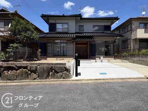 奈良市青山７丁目　中古一戸建て