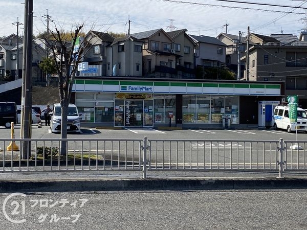 京田辺市薪西山の中古一戸建て(ファミリーマート京田辺大住店)