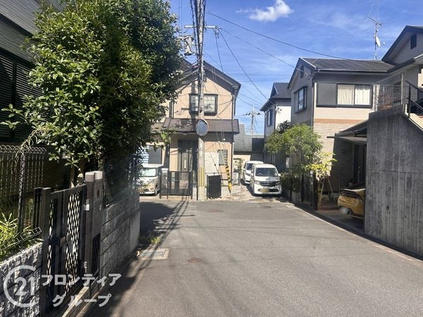 京田辺市薪西山の中古一戸建て