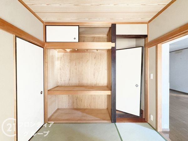 奈良市左京１丁目の中古一戸建て