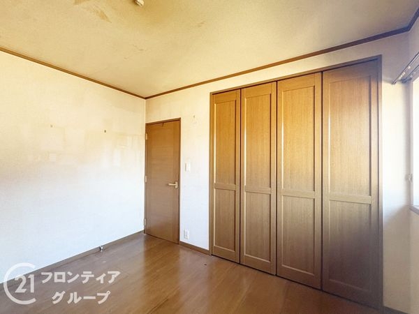奈良市左京１丁目の中古一戸建て