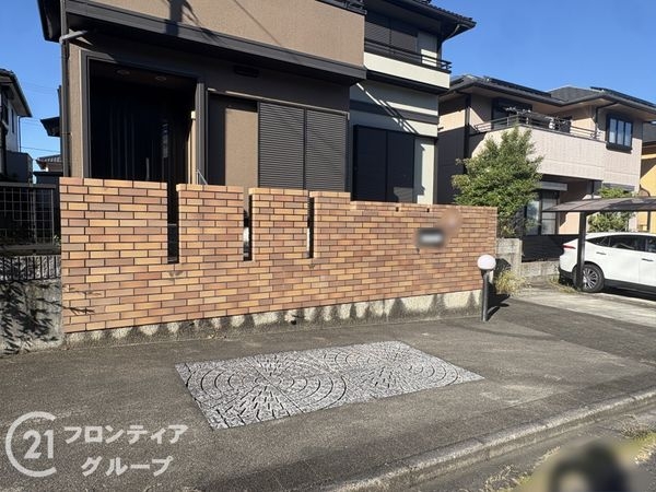 奈良市左京１丁目の中古一戸建て