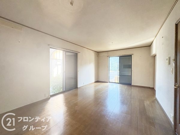 奈良市左京１丁目の中古一戸建て