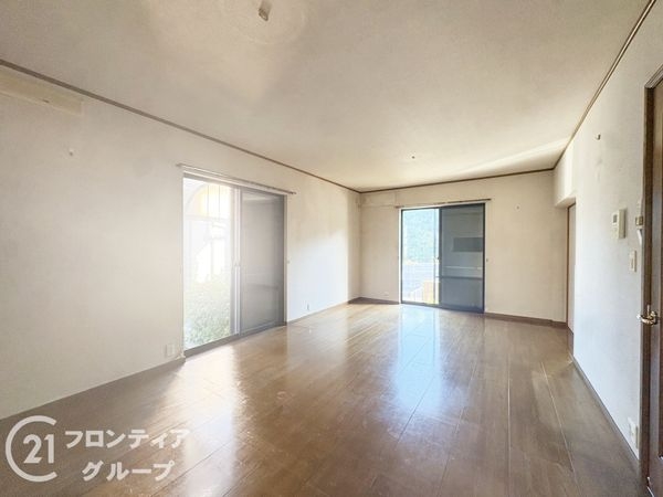 奈良市左京１丁目の中古一戸建て